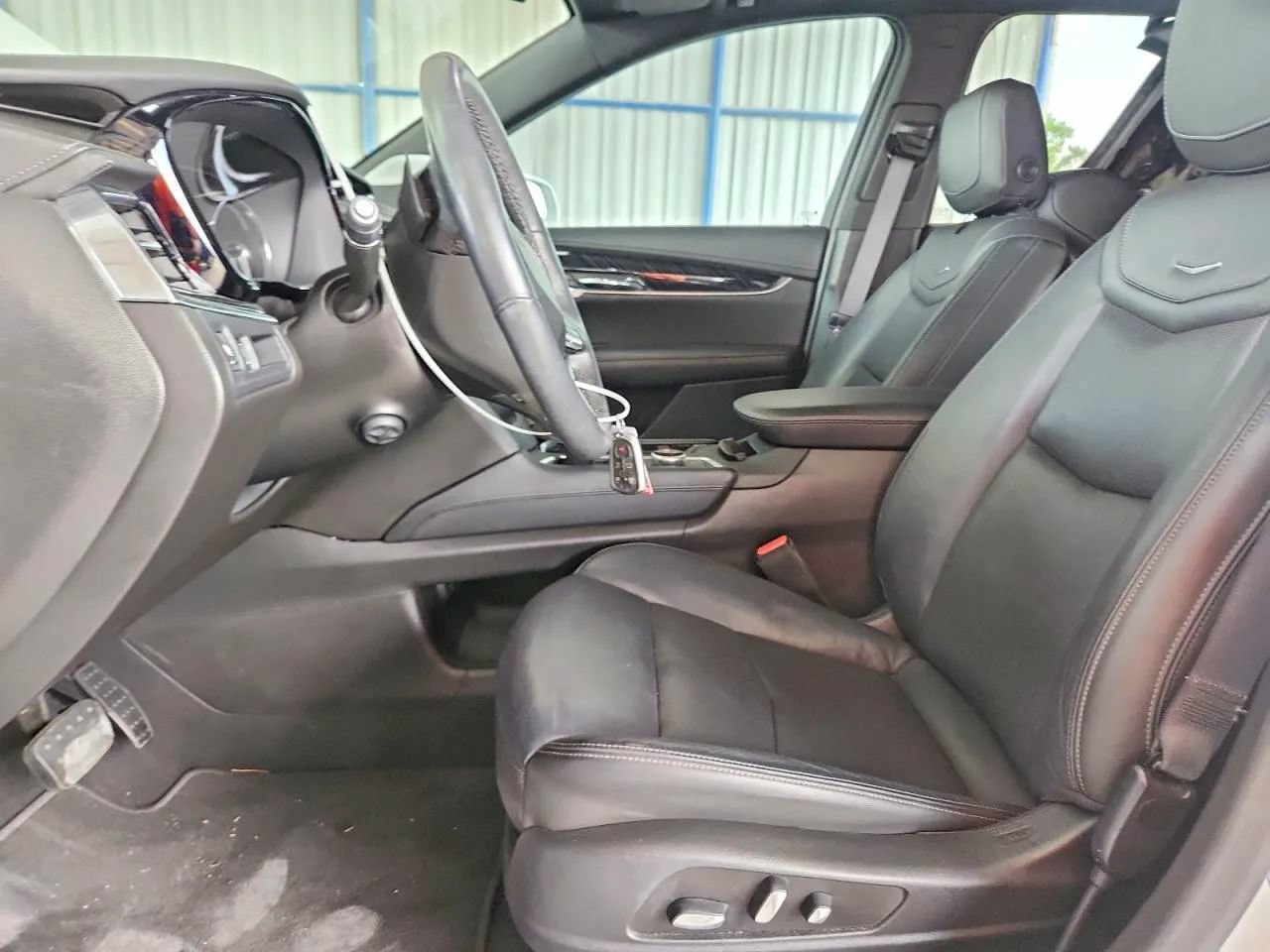 Used 2020 Cadillac XT6 Premium Luxury FWD image 7