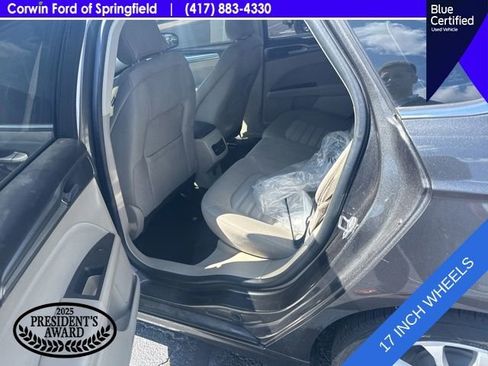 Used 2019 Ford Fusion SE FWD image 8