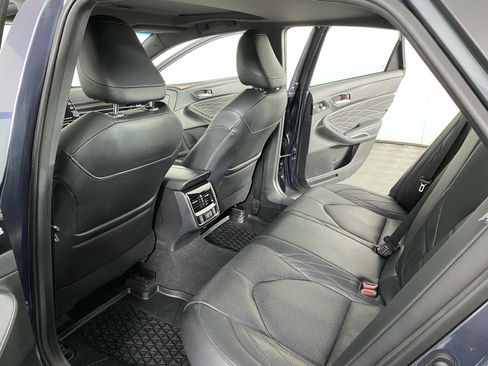 Used 2021 Toyota Avalon Limited w/ Advanced Safety Package FWD image 21