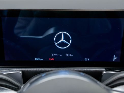 New 2025 Mercedes-Benz GLB 250 4MATIC image 15