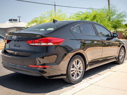 Used 2018 Hyundai Elantra Value Edition FWD image 5