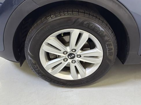 Used 2017 Kia Sportage LX image 22