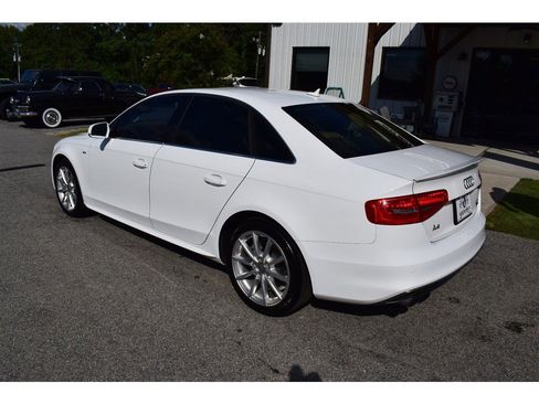 Used 2016 Audi A4 2.0T Premium Plus w/ Technology Package image 3
