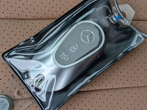 New 2026 Mercedes-Benz E 350 4MATIC Sedan image 36