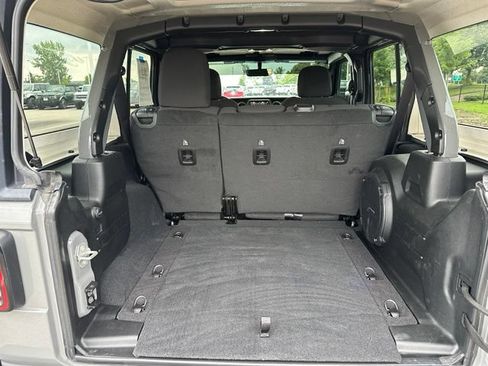Used 2023 Jeep Wrangler Unlimited Sport AWD/4WD image 8