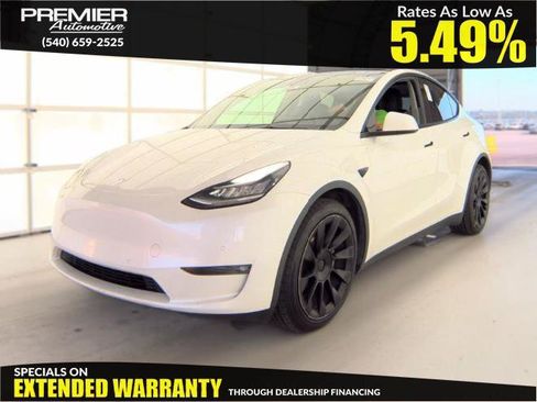 Used 2022 Tesla Model Y Long Range AWD/4WD image 1
