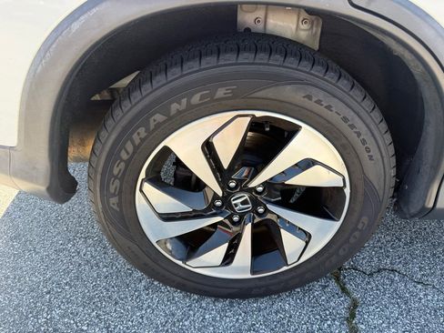 Used 2016 Honda CR-V Touring image 18