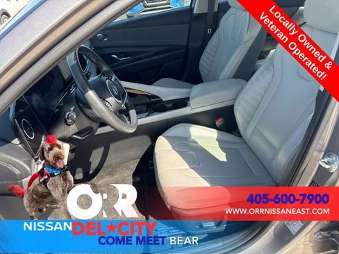 Used 2025 Hyundai Elantra Limited FWD image 14
