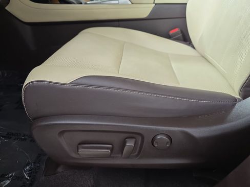 Used 2019 Lexus RX 350L AWD image 33