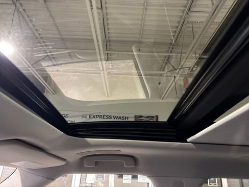 Certified 2025 INFINITI QX80 Sensory image 21