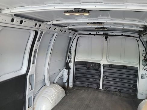 Used 2019 Chevrolet Express 2500 w/ Enhanced Convenience Package RWD image 25