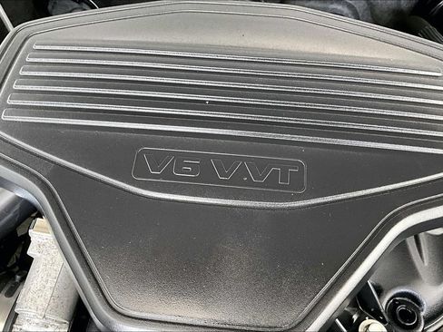 Used 2017 GMC Acadia Denali w/ Technology Package AWD/4WD image 41