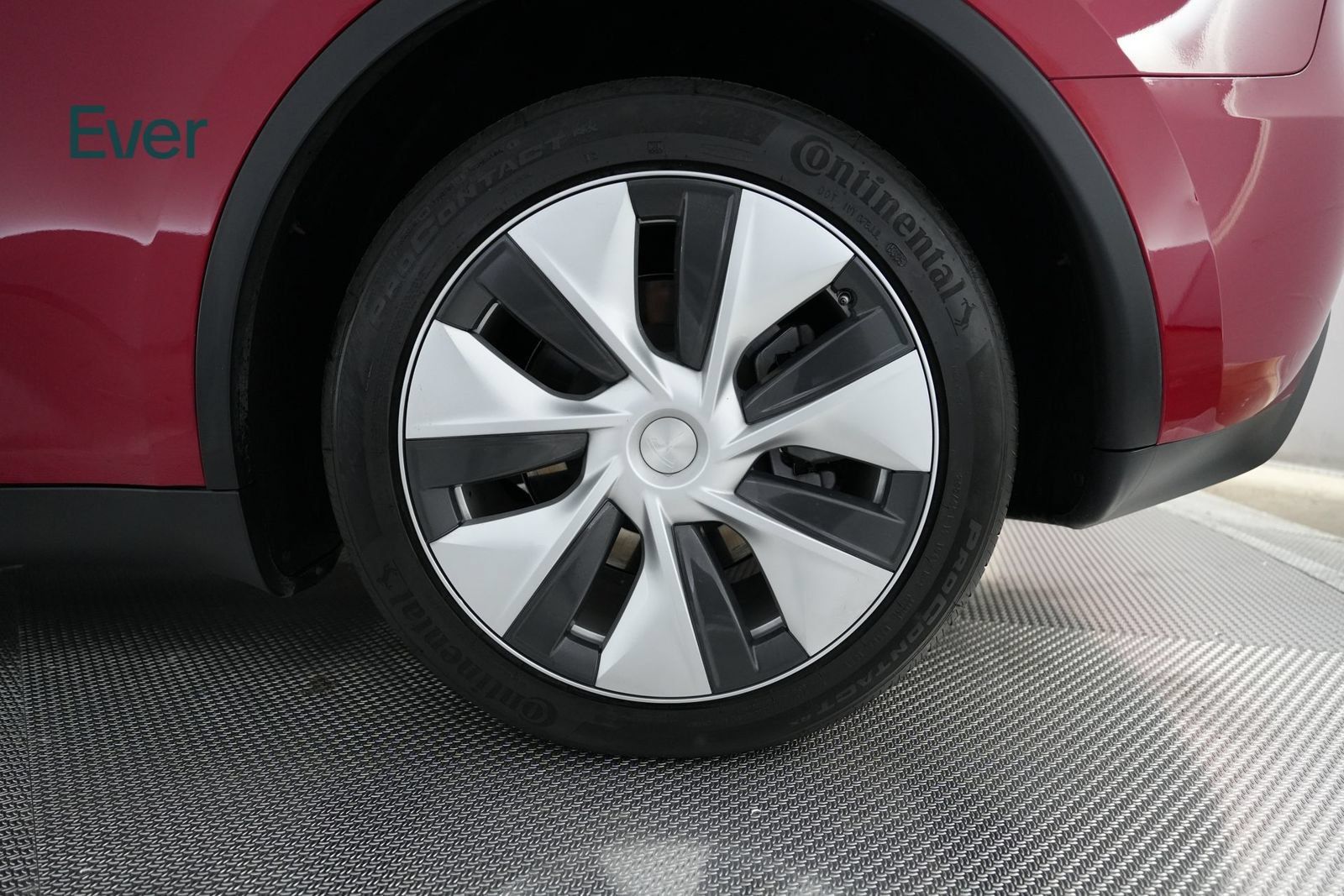 Used 2023 Tesla Model Y Long Range AWD/4WD image 9