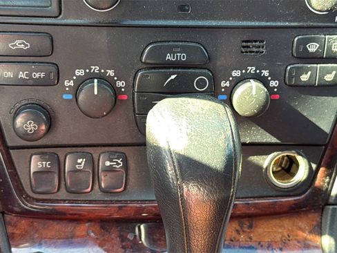 Used 2006 Volvo S60 2.5T image 9