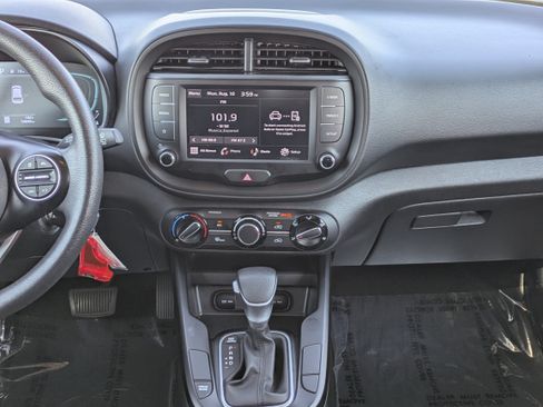 Certified 2024 Kia Soul LX w/ Option Group 015 FWD image 16