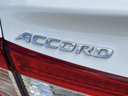 Used 2019 Honda Accord LX image 25