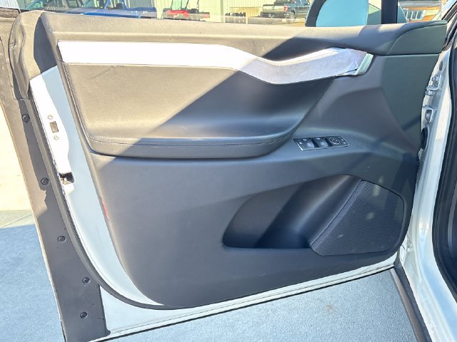 Used 2016 Tesla Model X Performance AWD/4WD image 15