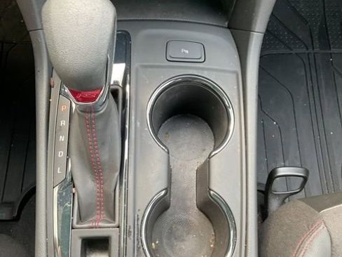 Used 2024 Chevrolet Equinox RS image 29