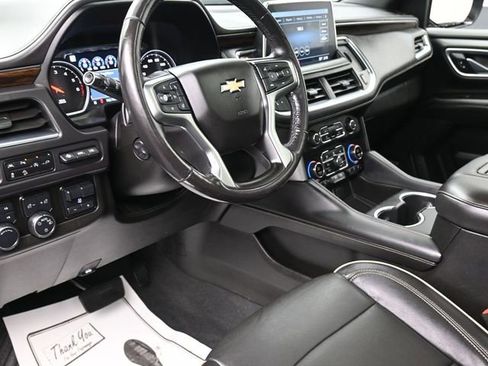 Used 2021 Chevrolet Tahoe Premier w/ Premium Package image 14