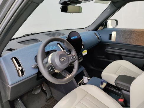 New 2026 MINI Cooper Countryman S w/ Comfort Package Max image 13