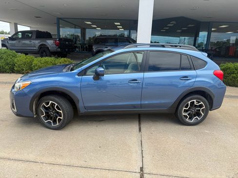 Used 2016 Subaru Crosstrek 2.0i Premium AWD/4WD image 9