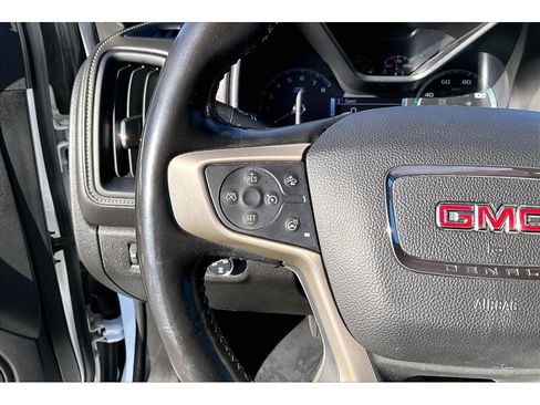 Used 2018 GMC Canyon Denali image 11