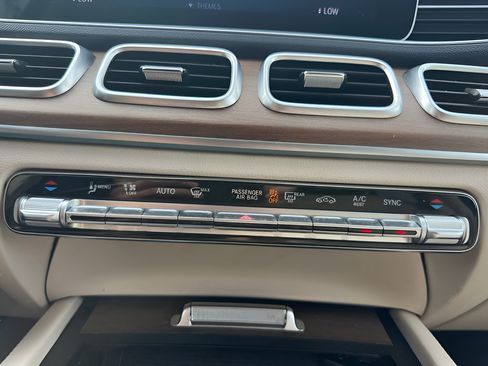 Used 2021 Mercedes-Benz GLE 350 image 31