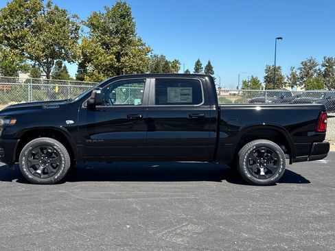 New 2026 RAM 1500 Big Horn AWD/4WD image 6