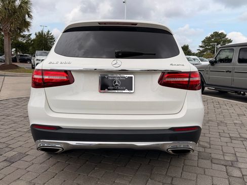 Used 2019 Mercedes-Benz GLC 300 4MATIC image 9