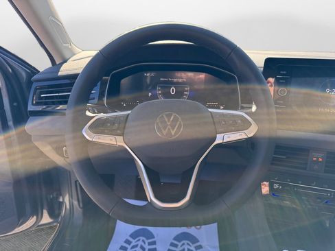 New 2026 Volkswagen Jetta SE image 10