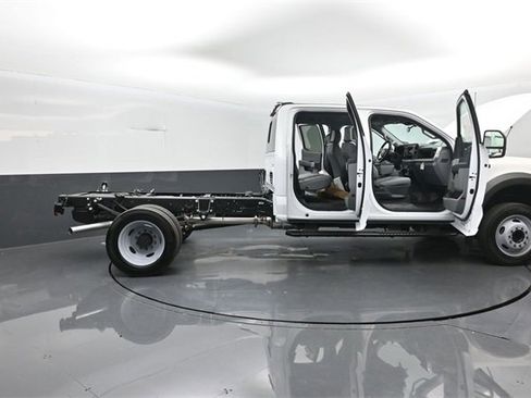 New 2026 Ford F450 XL w/ XL Chrome Package image 39