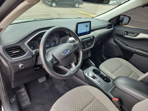 Used 2022 Ford Escape SE FWD image 18