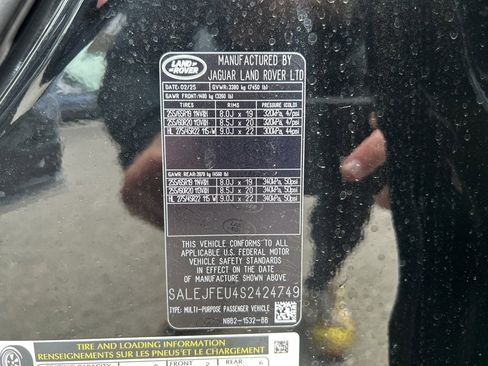 New 2025 Land Rover Defender 130 S image 30