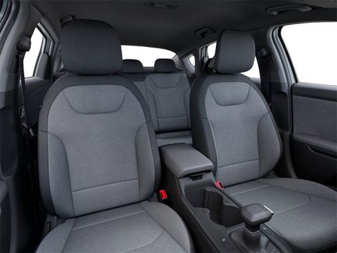 New 2025 Kia K4 LXS image 15