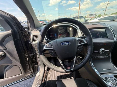 Used 2020 Ford Edge ST w/ Equipment Group 401A AWD/4WD image 16