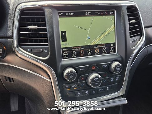 Used 2018 Jeep Grand Cherokee Limited AWD/4WD image 19