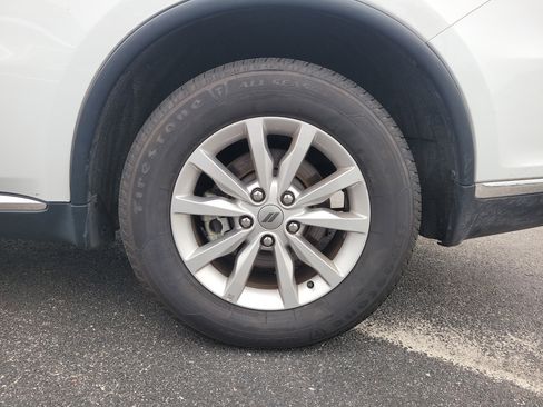 Used 2023 Dodge Durango SXT image 8