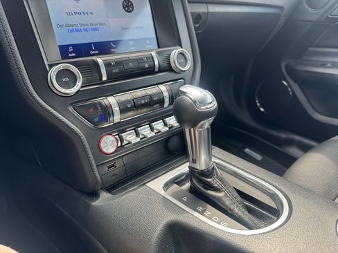 Used 2022 Ford Mustang GT Premium w/ Black Accent Package RWD image 10