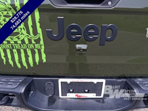 Used 2023 Jeep Gladiator Sport AWD/4WD image 17