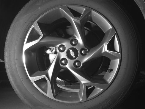 Used 2025 Chevrolet Trax LT FWD image 15