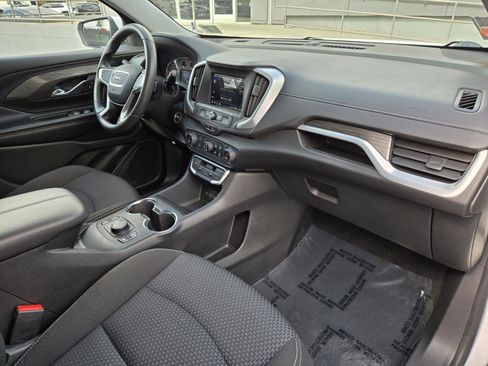 Used 2023 GMC Terrain SLE w/ Driver Convenience Package image 28