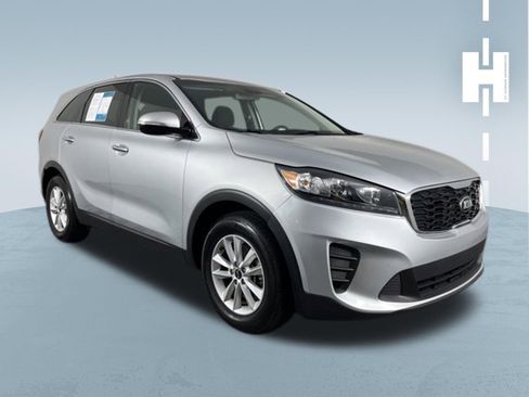 Used 2020 Kia Sorento LX image 1