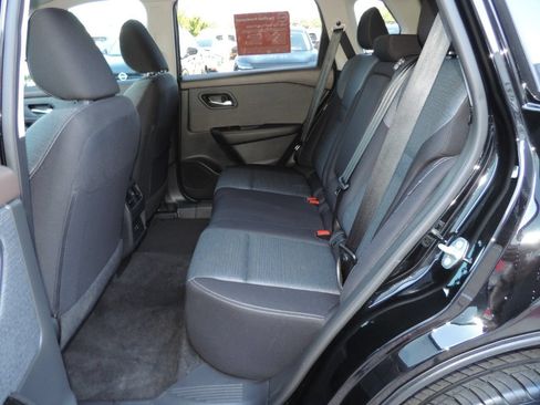Used 2023 Nissan Rogue SV FWD image 20