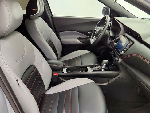 Used 2024 Nissan Kicks SR w/ SR Premium Package FWD image 23