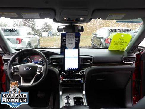 Certified 2022 Ford Explorer Limited w/ Limited Technology Package image 13