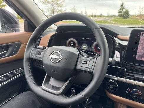 Certified 2026 Nissan Pathfinder Platinum AWD/4WD image 20