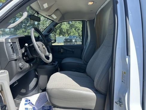 New 2025 Chevrolet Express 3500 w/ Power Convenience Package image 7