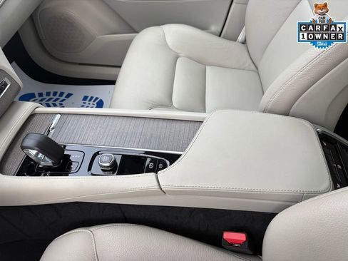 Used 2023 Volvo XC90 B6 Plus w/ Protection Package Premier image 35