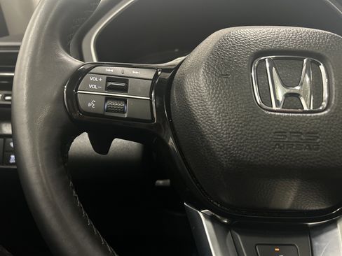 Certified 2024 Honda Pilot Elite image 18