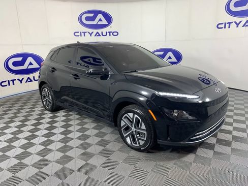 Used 2023 Hyundai Kona SE FWD image 1